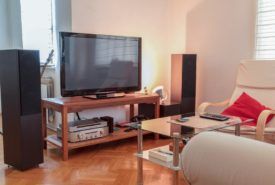 5 tips to consider when buying 65 inch flat screen television