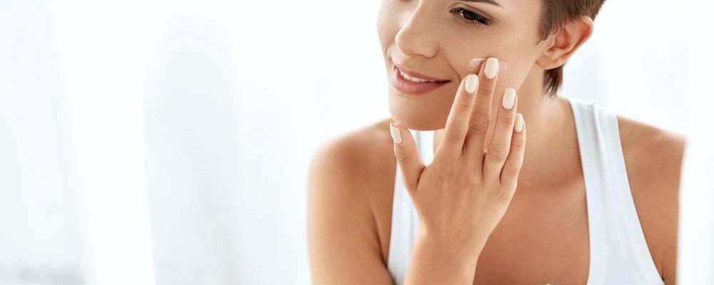 Buy moisturisers on sale for best prices